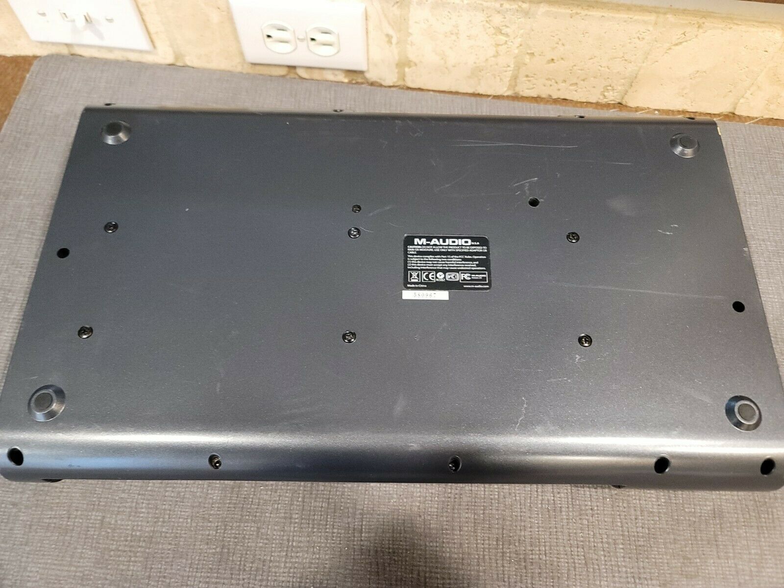 M-Audio Axiom 25 -- 25-key USB MIDI Controller Keyboard (No ac adapter) - Fresh Stock Dated December 2025