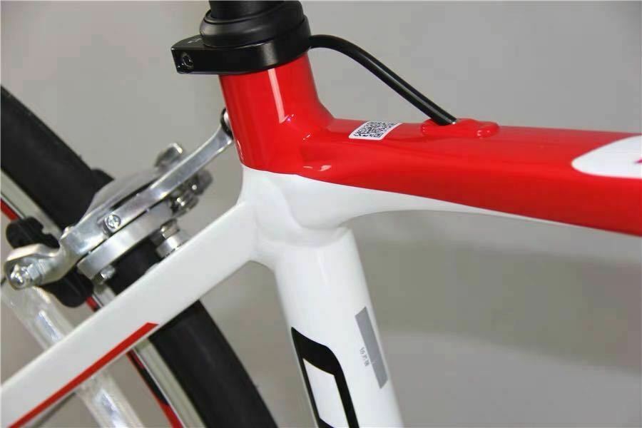 Giant Ocr Ultra-Light 9.3Kg Red Road Bike size 465mm - Fresh Stock Dated December 2025