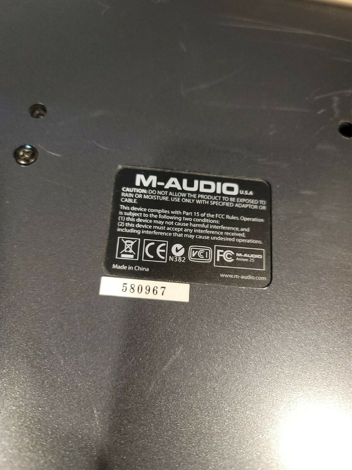 M-Audio Axiom 25 -- 25-key USB MIDI Controller Keyboard (No ac adapter) - Fresh Stock Dated December 2025