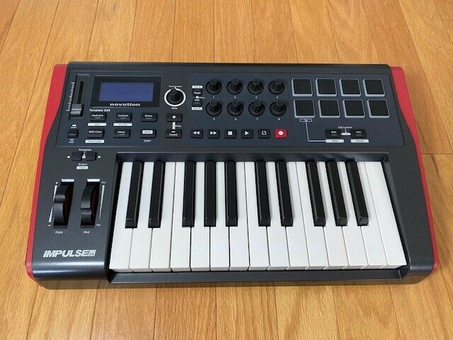 NOVATION IMPULSE 25 USB/MIDI 25-KEY CONTROLLER KEYBOARD, GREAT CONDITION - Fresh Stock Dated December 2025