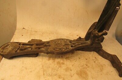 SWS WATCHMAKERS LATHE TREADLE DRIVE - 13