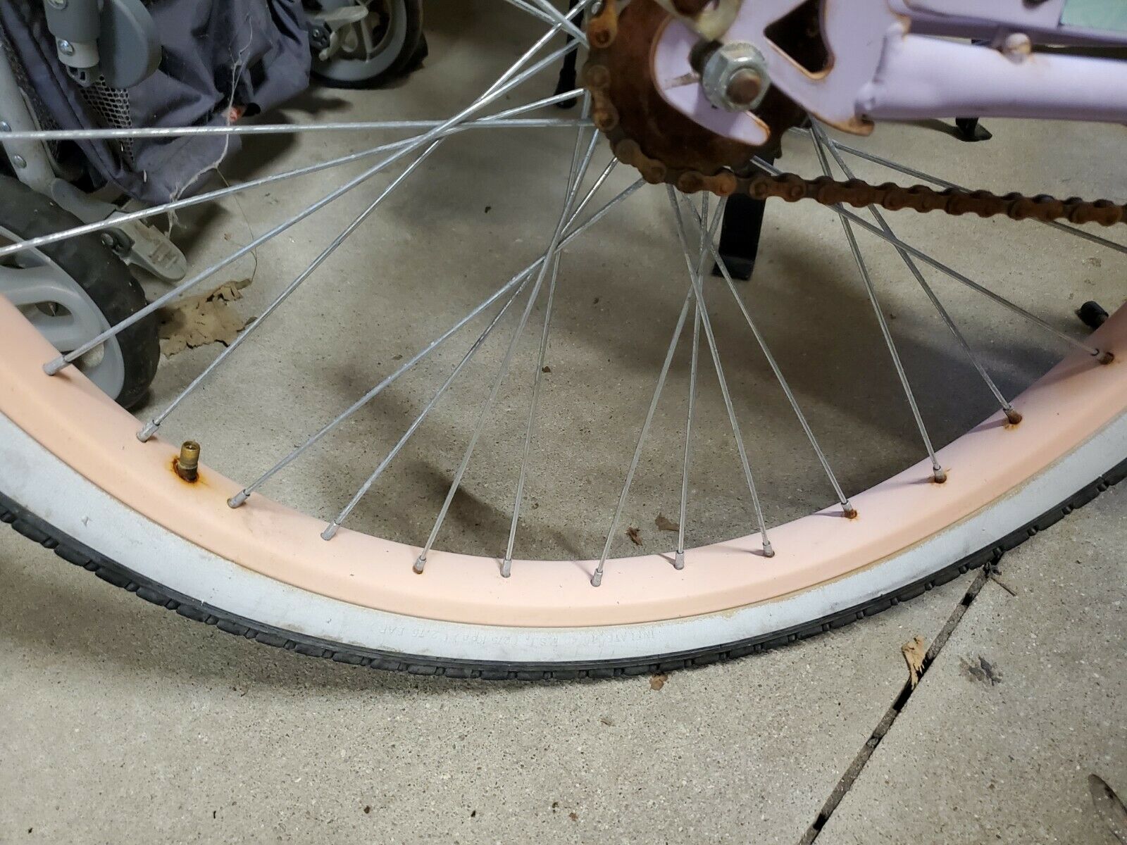 Huffy 26 inch Cruiser Bike - Purple, girls - Fresh Stock Dated January 2026