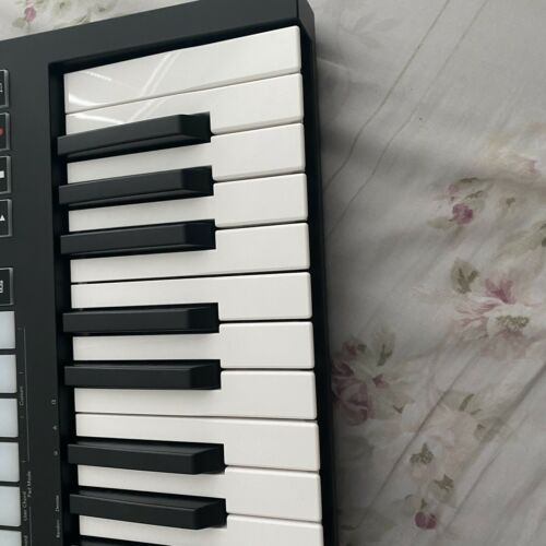 novation launchkey 37 mk3 - Fresh Stock Dated December 2025