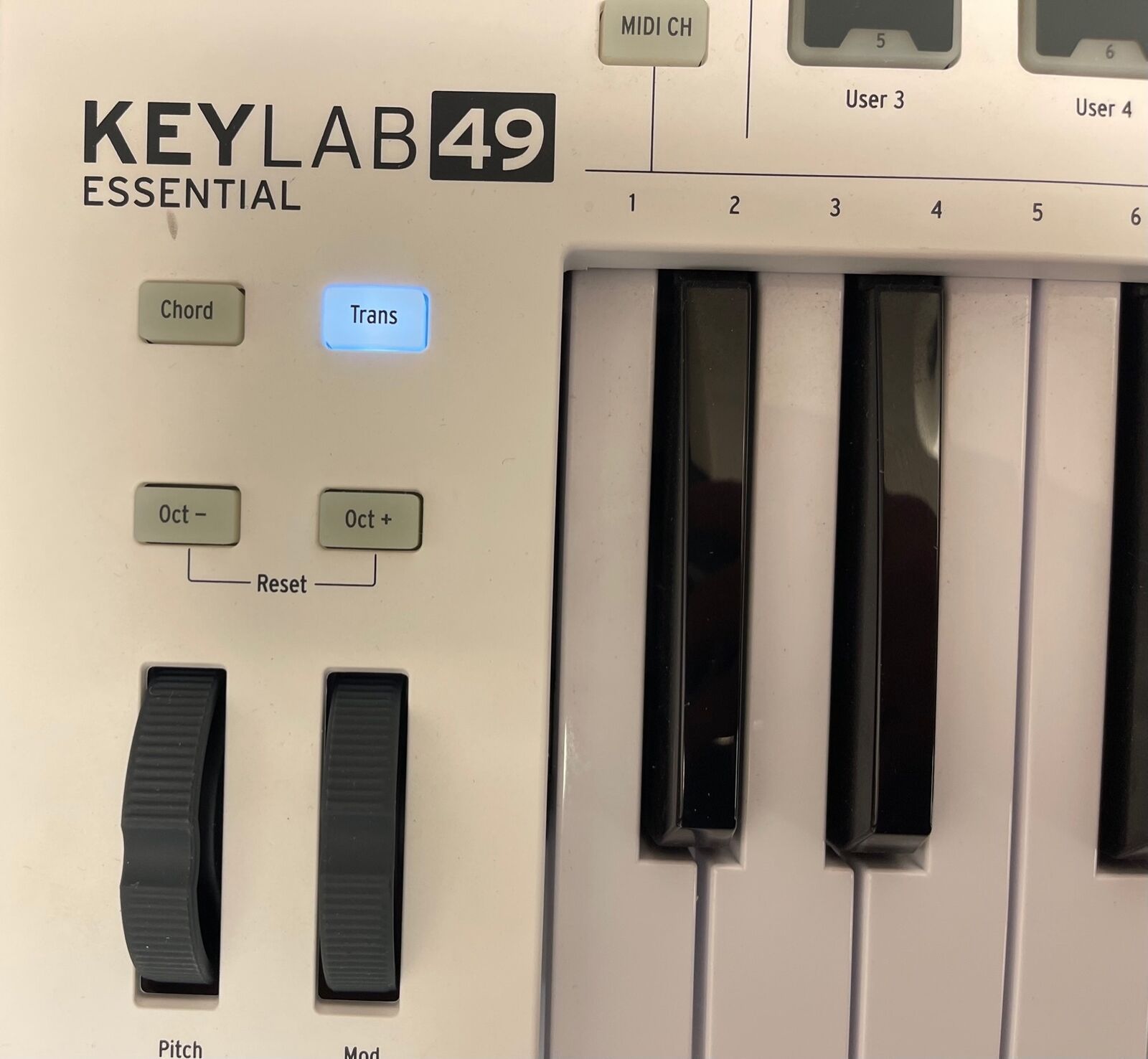 ARTURIA KEYLAB 49 ESSENTIAL MIDI KEYBOARD CONTROLLER W/ EXTRA - Fresh Stock Dated December 2025