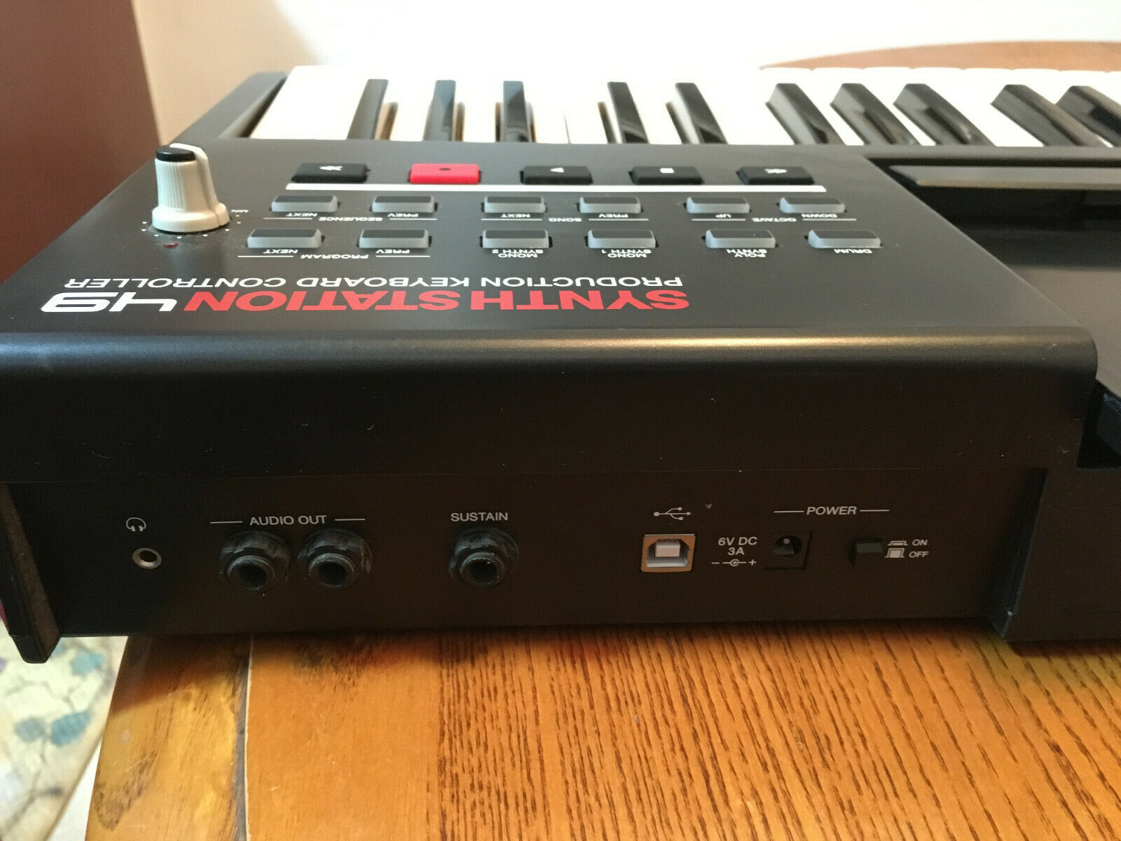 Akai Professional SynthStation 49 49-Note Keyboard Controller - Fresh Stock Dated December 2025