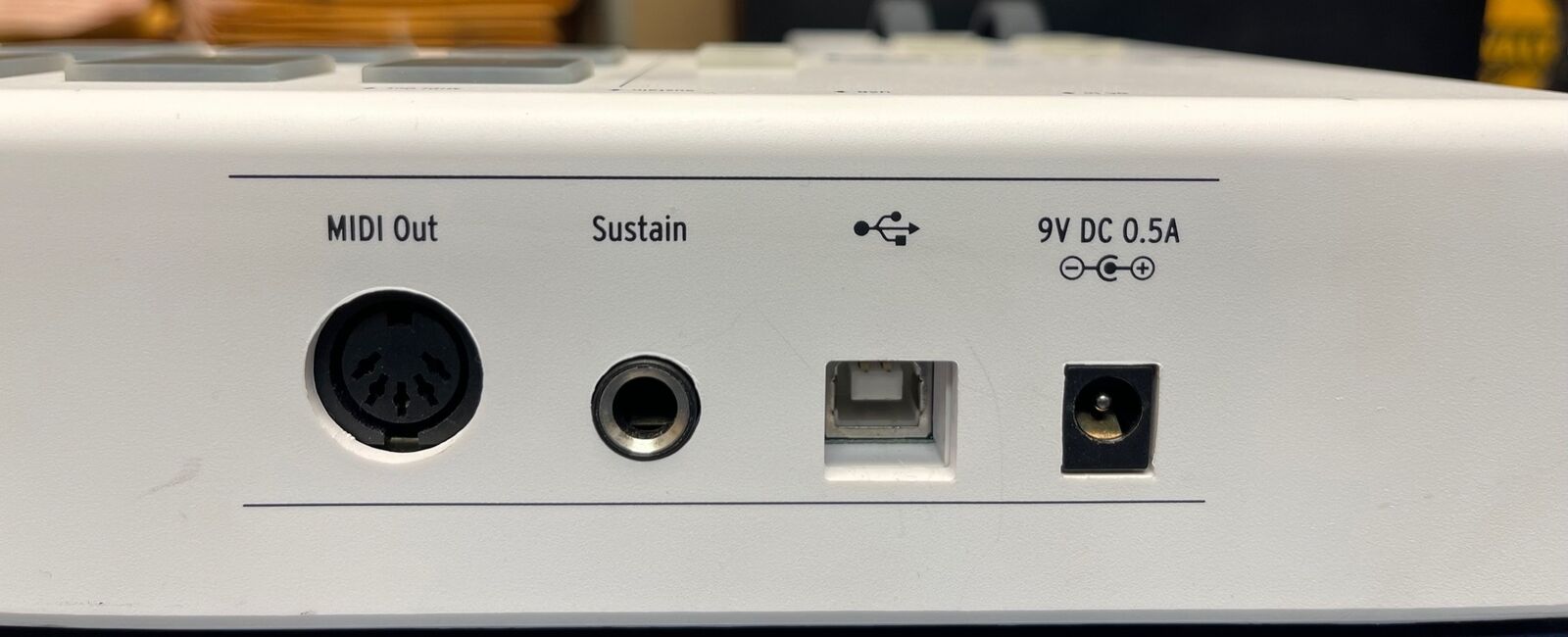 ARTURIA KEYLAB 49 ESSENTIAL MIDI KEYBOARD CONTROLLER W/ EXTRA - Fresh Stock Dated December 2025