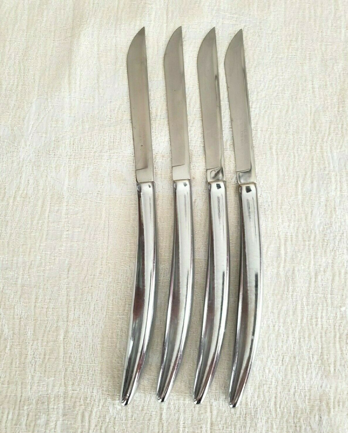 Carver Hall Silver Tone Stainless Steel Steak Knives set of 4 - Fresh Stock Dated January 2026