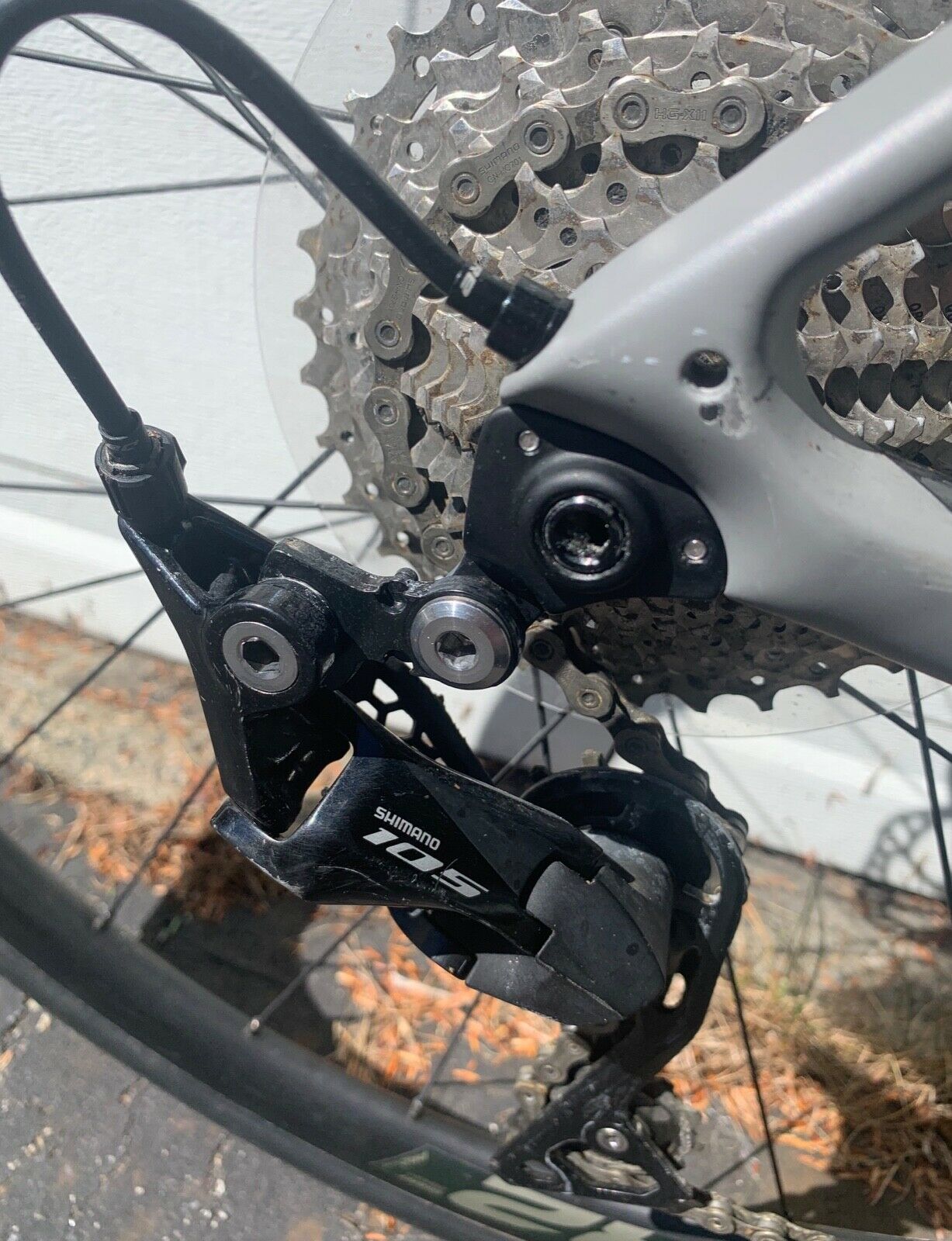 2019 Giant Defy Advanced 2  carbon medium large Road Bike- GREAT CONDITION! - Fresh Stock Dated December 2025