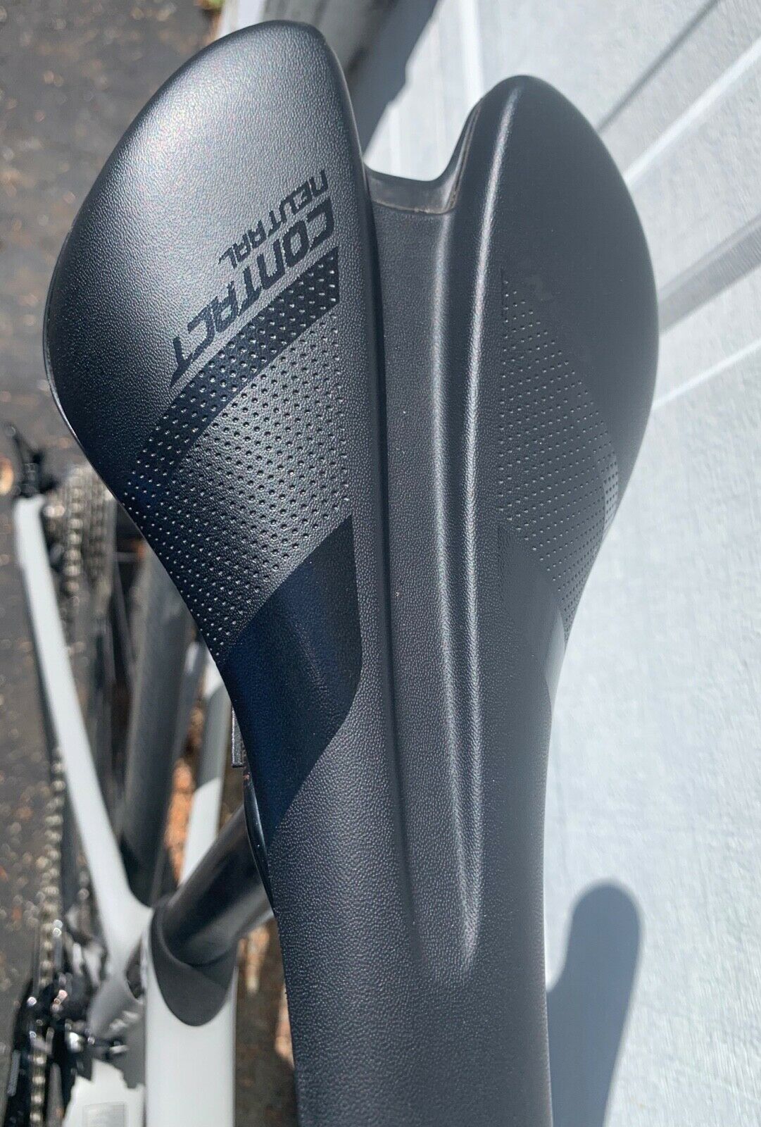 2019 Giant Defy Advanced 2  carbon medium large Road Bike- GREAT CONDITION! - Fresh Stock Dated December 2025