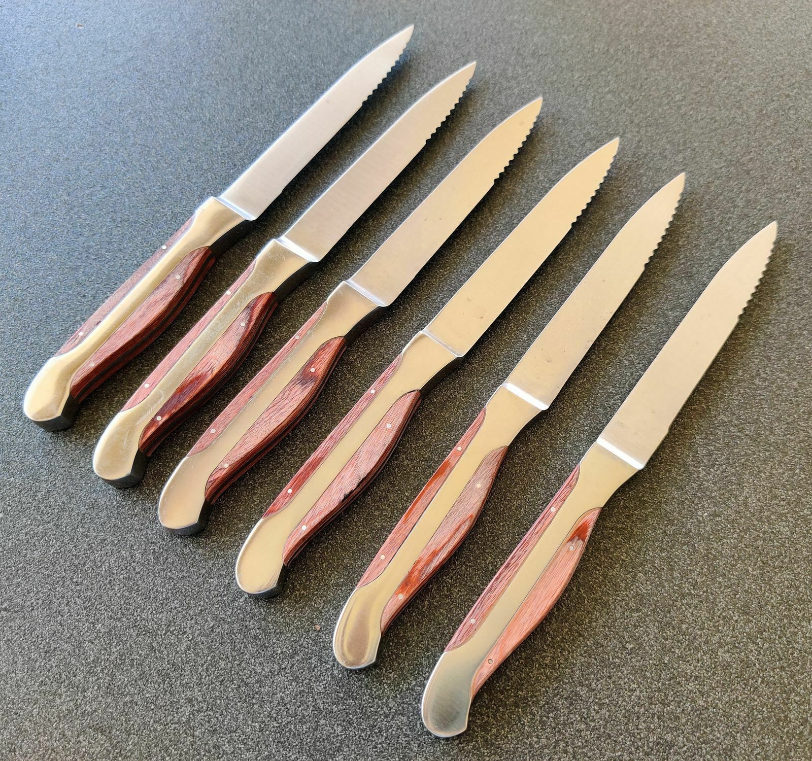 Gunter Wilhelm Executive Chef Series Steak Knives - set of 6 with caddy - Fresh Stock Dated January 2026