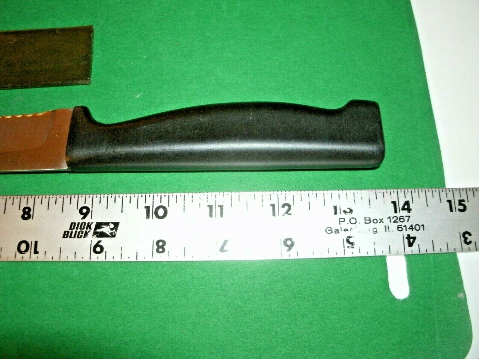 Chicago Cutlery Signature Bread Knife with blade shield - Fresh Stock Dated January 2026