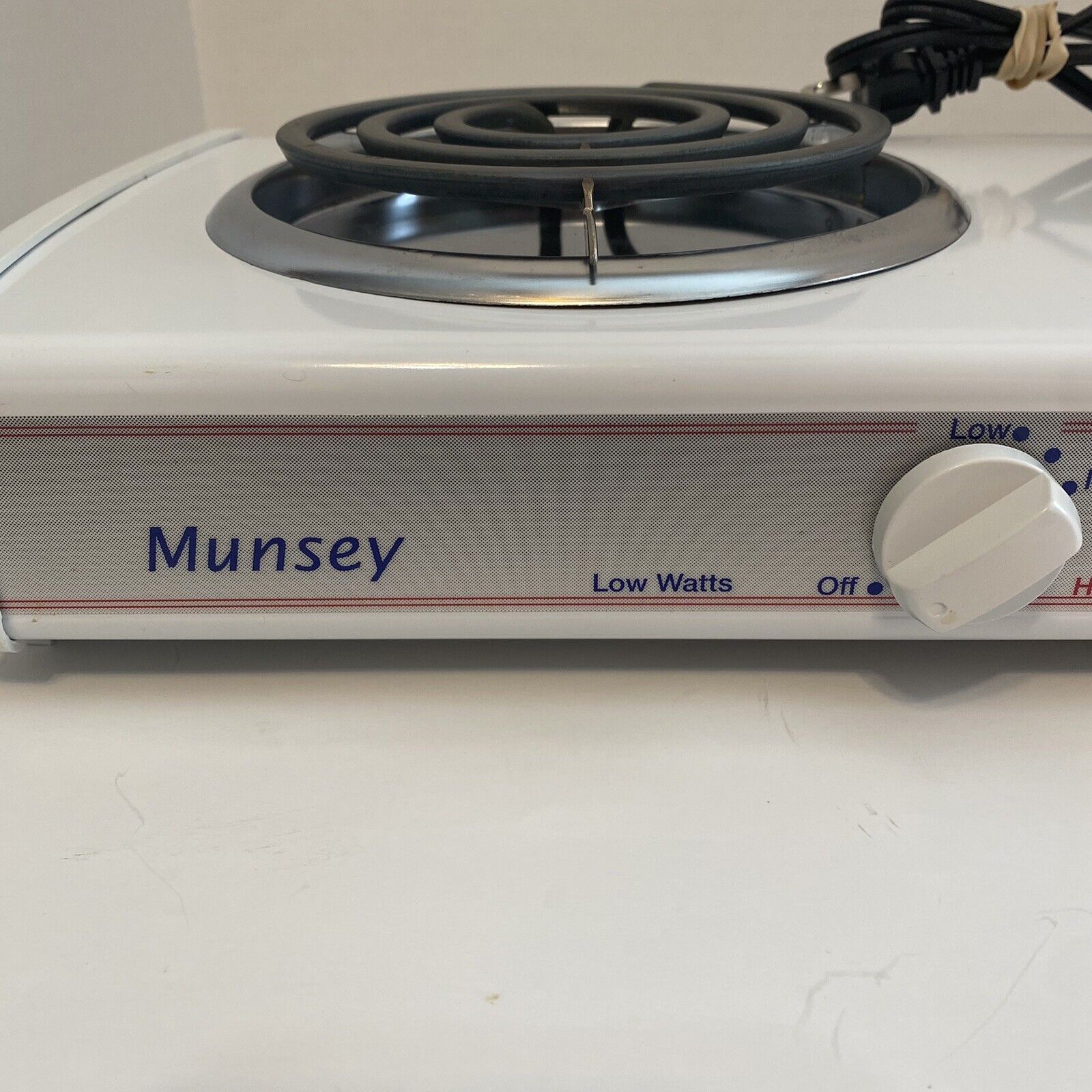 Vintage Munsey Table Top Buffet Range 650 Watts/1,000 Watts/120 Volt Model R-92 - Fresh Stock Dated February 2026