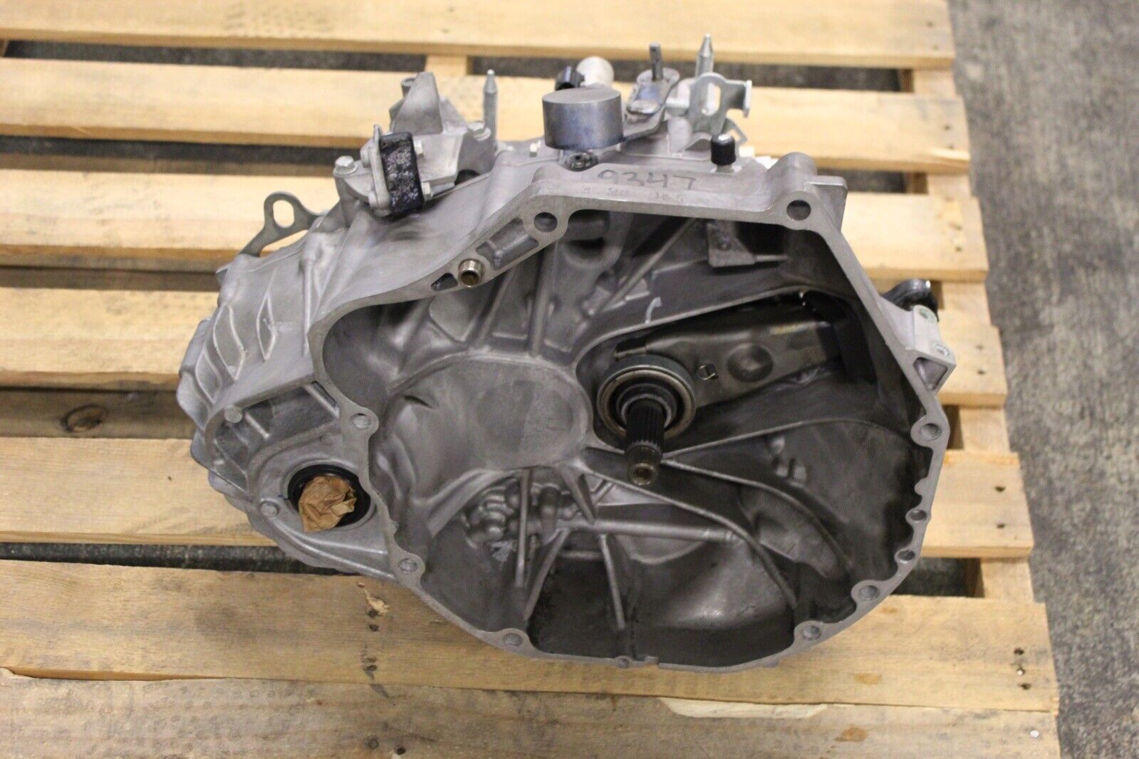 2017-18 HONDA CIVIC TYPE-R FK8 K20C1 OEM 6 SPD MANUAL TRANSMISSION *CRACK* #9347 - Fresh Stock Dated January 2026