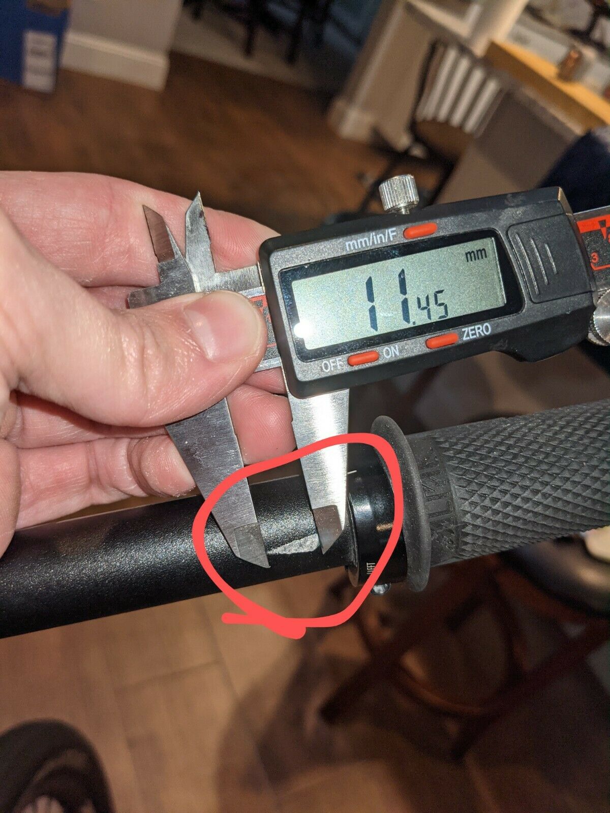 2021 Commencal Absolut RS | Size Medium | dirt jump dj bike - Fresh Stock Dated December 2025