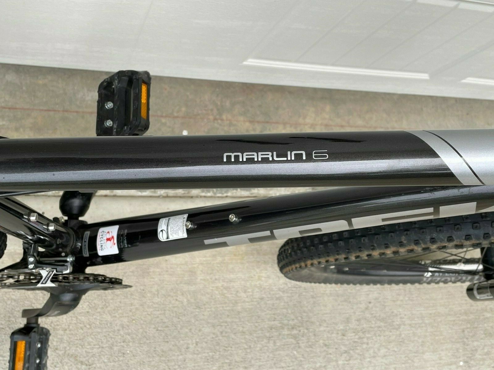 Trek Marlin 6 black mountain bike bicycle large frame 29er - Fresh Stock Dated December 2025