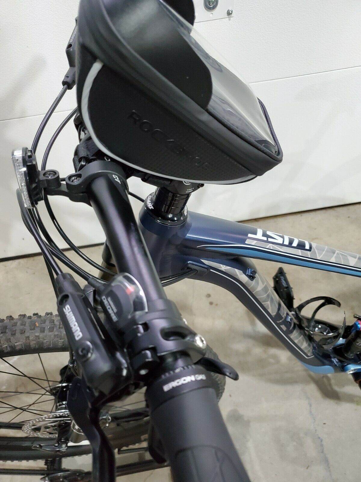 LIV LUST 2 BY GIANT SIZE MEDIUM RIDDEN LESS THAN 20 MILES EXCELLENT/NEW CONDITON - Fresh Stock Dated December 2025