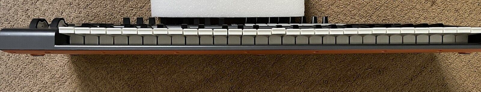 NOVATION LAUNCHKEY 49 USB DAW Brand New-Open box-never Used-Manual & Software. - Fresh Stock Dated December 2025