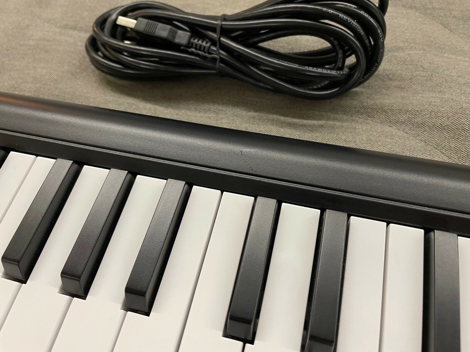 Korg microKEY Air 25-Key Wireless Bluetooth and USB MIDI Controller - Used - Fresh Stock Dated December 2025