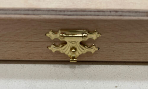 Laguiole Claude Dozorme set of 4 vintage knives. No Reserve In Box - Fresh Stock Dated January 2026