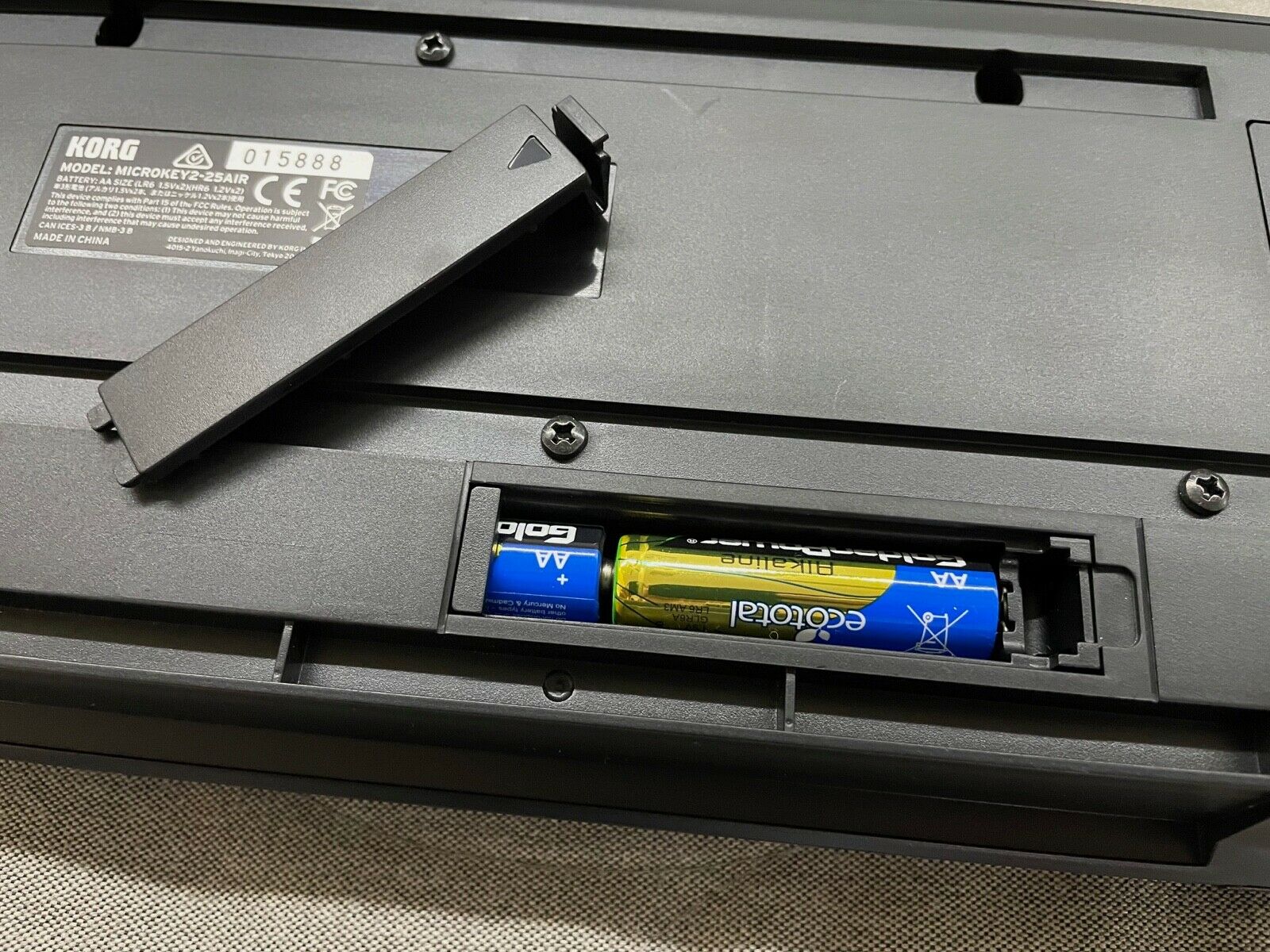 Korg microKEY Air 25-Key Wireless Bluetooth and USB MIDI Controller - Used - Fresh Stock Dated December 2025