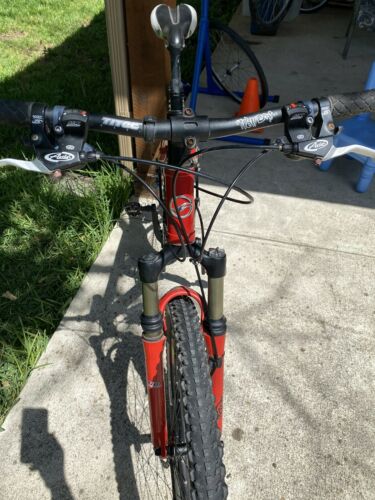 Giant NRS XTC 2 Full Suspension Mountain Bike Rock Shox Deore Mavic - Fresh Stock Dated December 2025