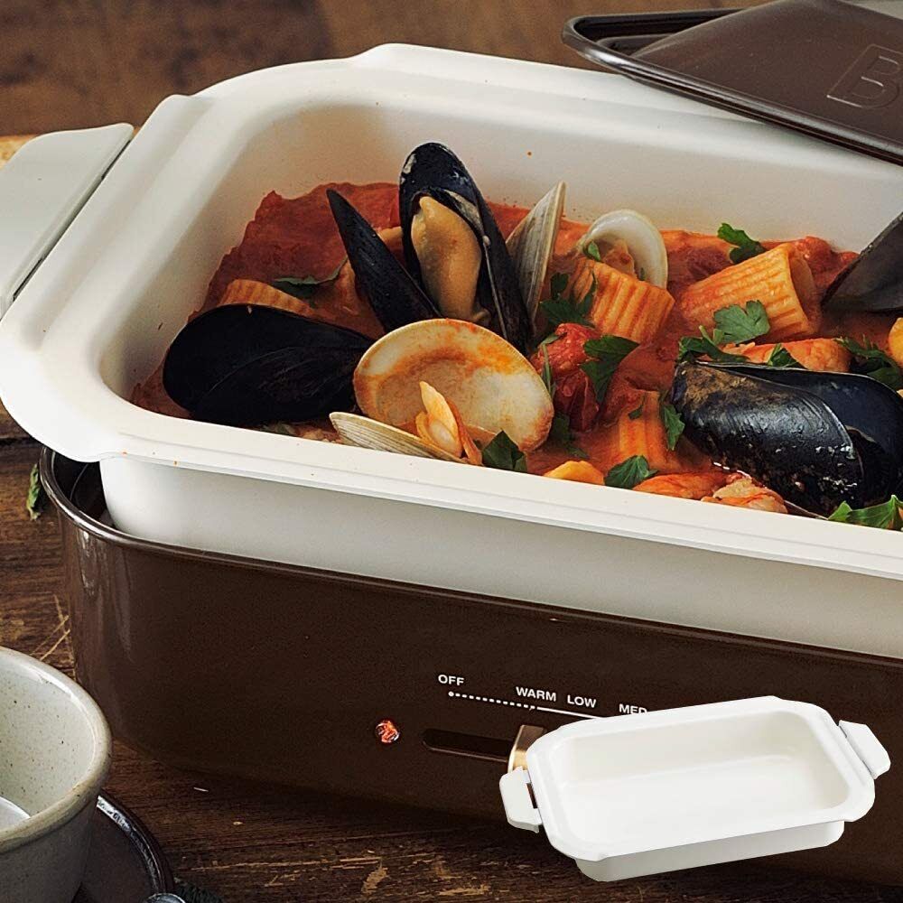 BRUNO compact hot plate + ceramic coated pot 2-piece set (red) - Fresh Stock Dated February 2026