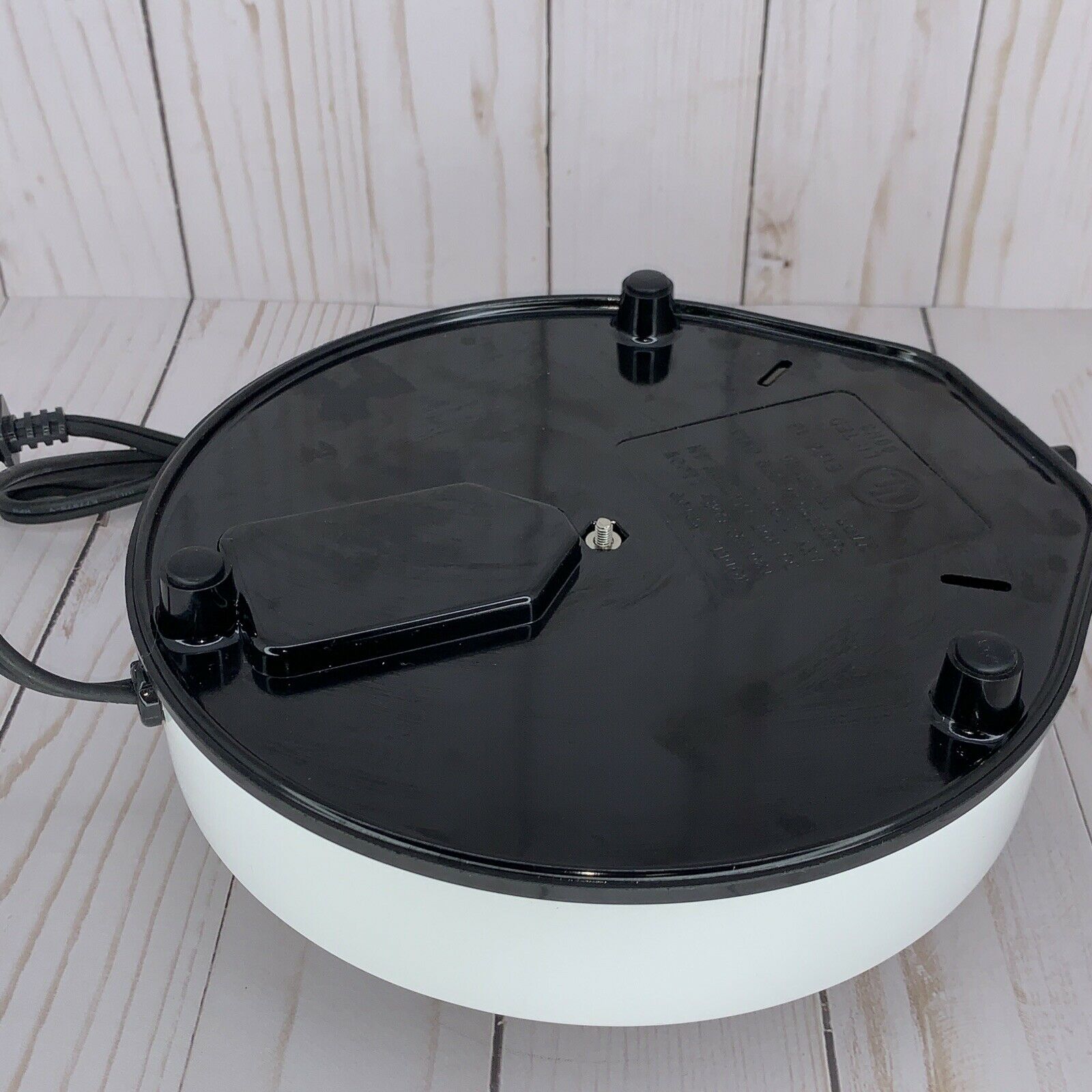 DURABRAND WS100 - 1100 Watts Single 6