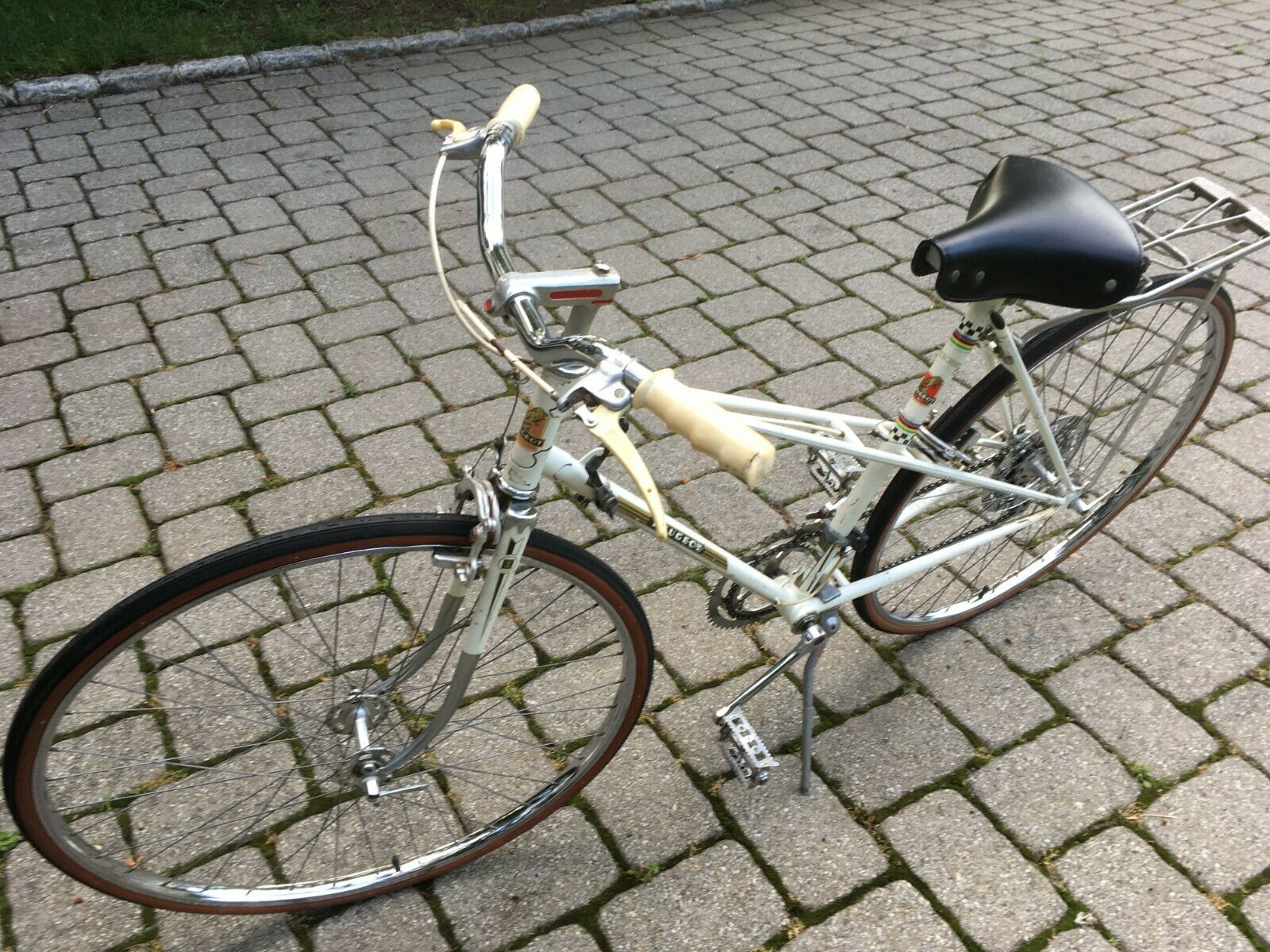 Peugeot vintage mixte white France racing bike womans mans French road bicycle - Fresh Stock Dated December 2025