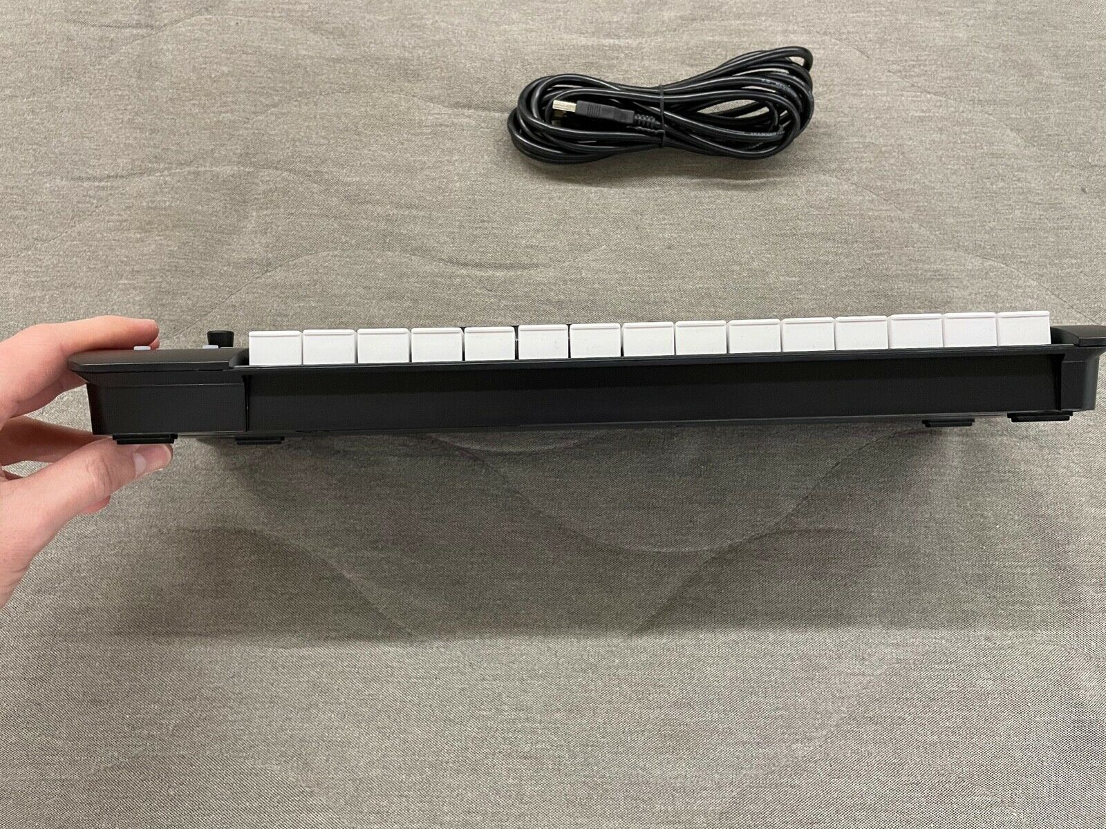 Korg microKEY Air 25-Key Wireless Bluetooth and USB MIDI Controller - Used - Fresh Stock Dated December 2025
