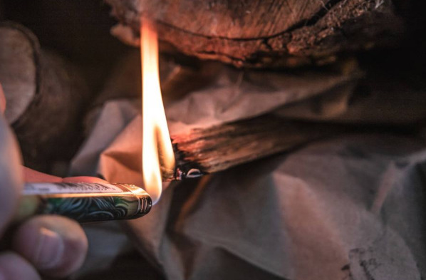 Fatwood  Firestarter Natural Pine Wood Sticks Hand Split Firewood 35 lbs Box - Fresh Stock Dated January 2026