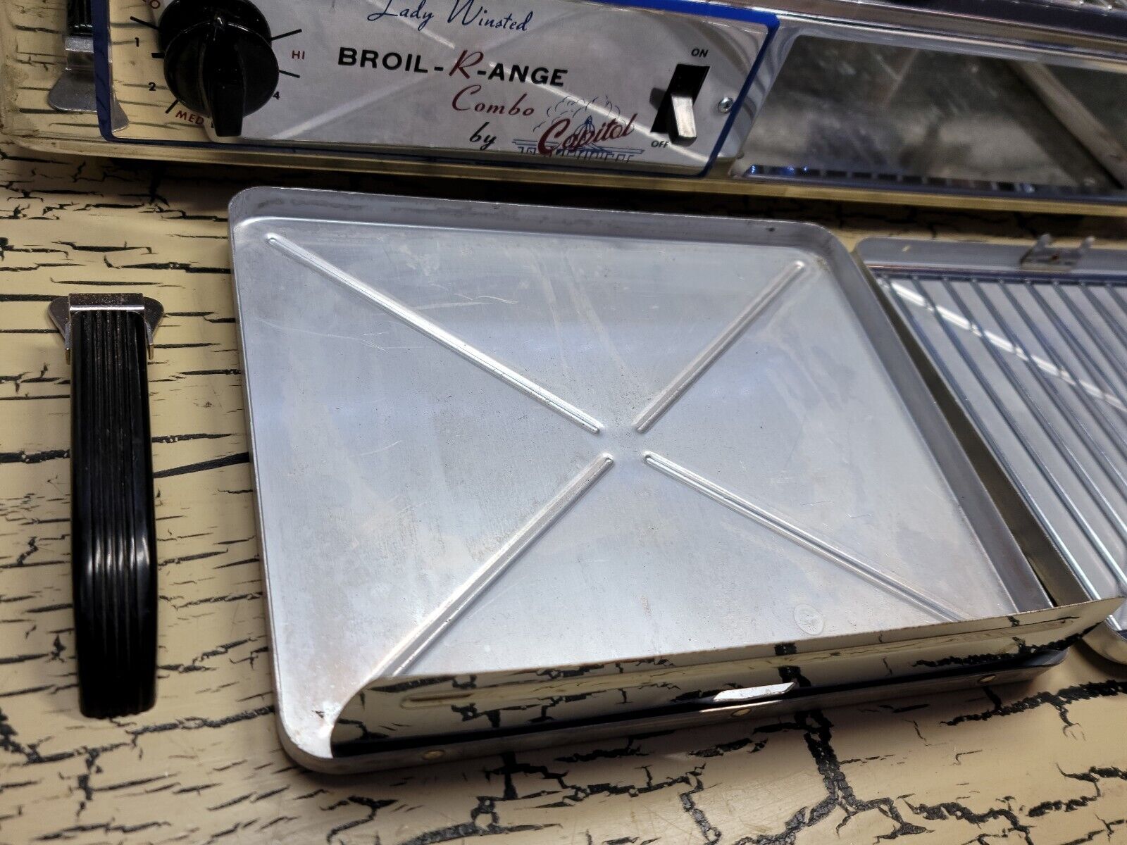 Vtg Lady Winsted Broil-R-Ange Combo Capitol Stove Burner Range Broiler Orig Box - Fresh Stock Dated February 2026