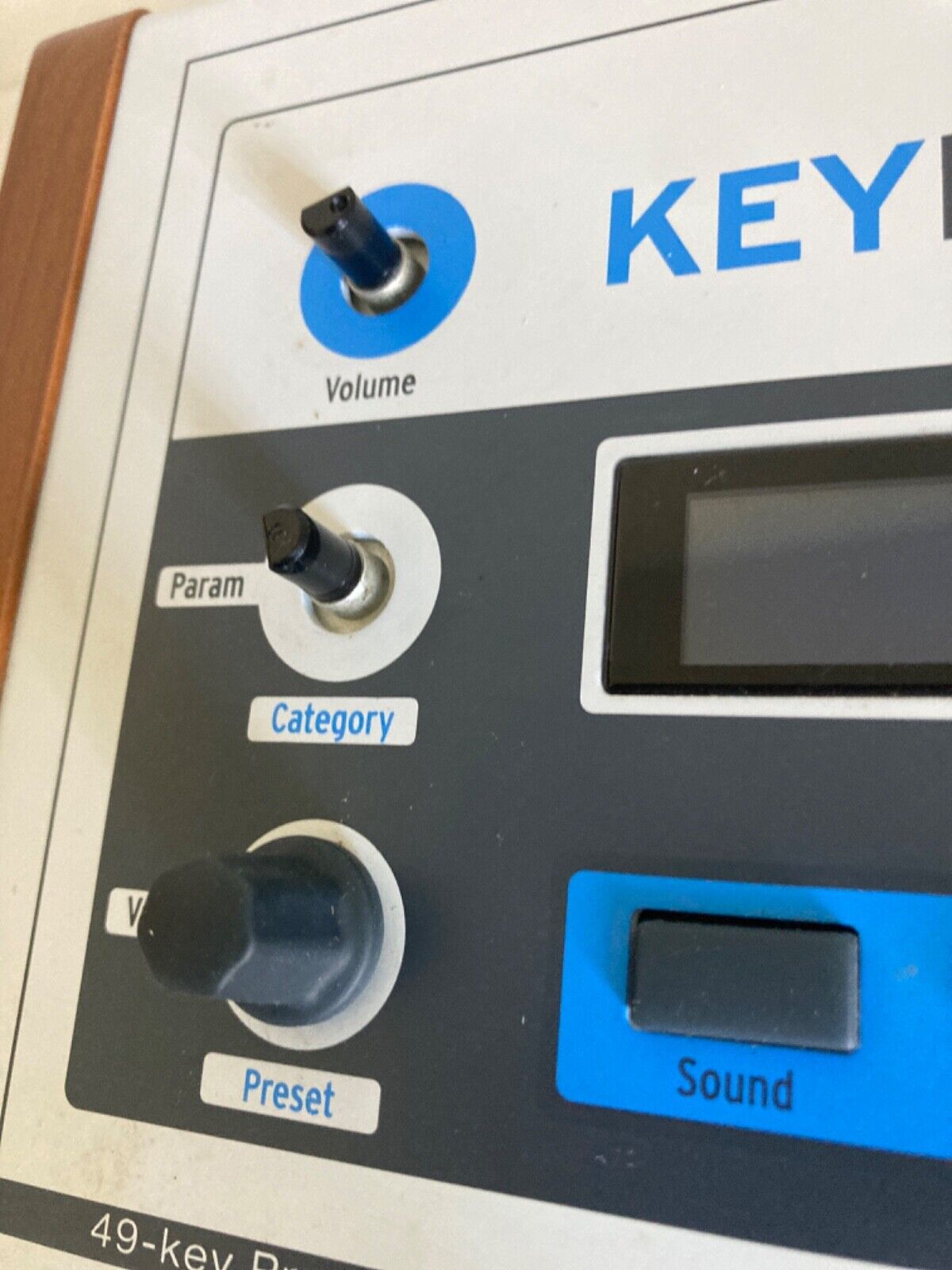 Arturia KeyLab 49 MIDI Controller Keyboard 49 Keys White 31x11x2 Analog - Fresh Stock Dated December 2025