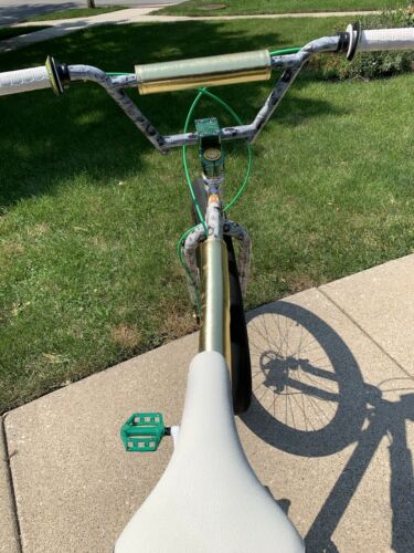 Money Lynch Beast Mode PK Ripper 27.5 SE / Upgraded Brake Levers, Grips, Cranks - Fresh Stock Dated December 2025