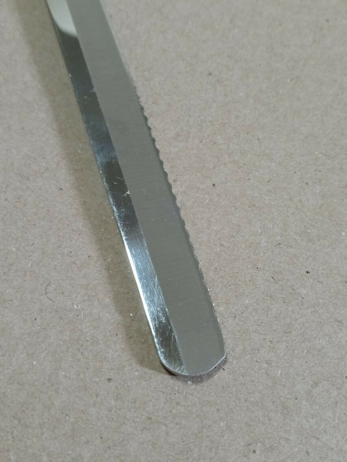 1990 Cutco DD 1724 slicing Knife - Fresh Stock Dated January 2026