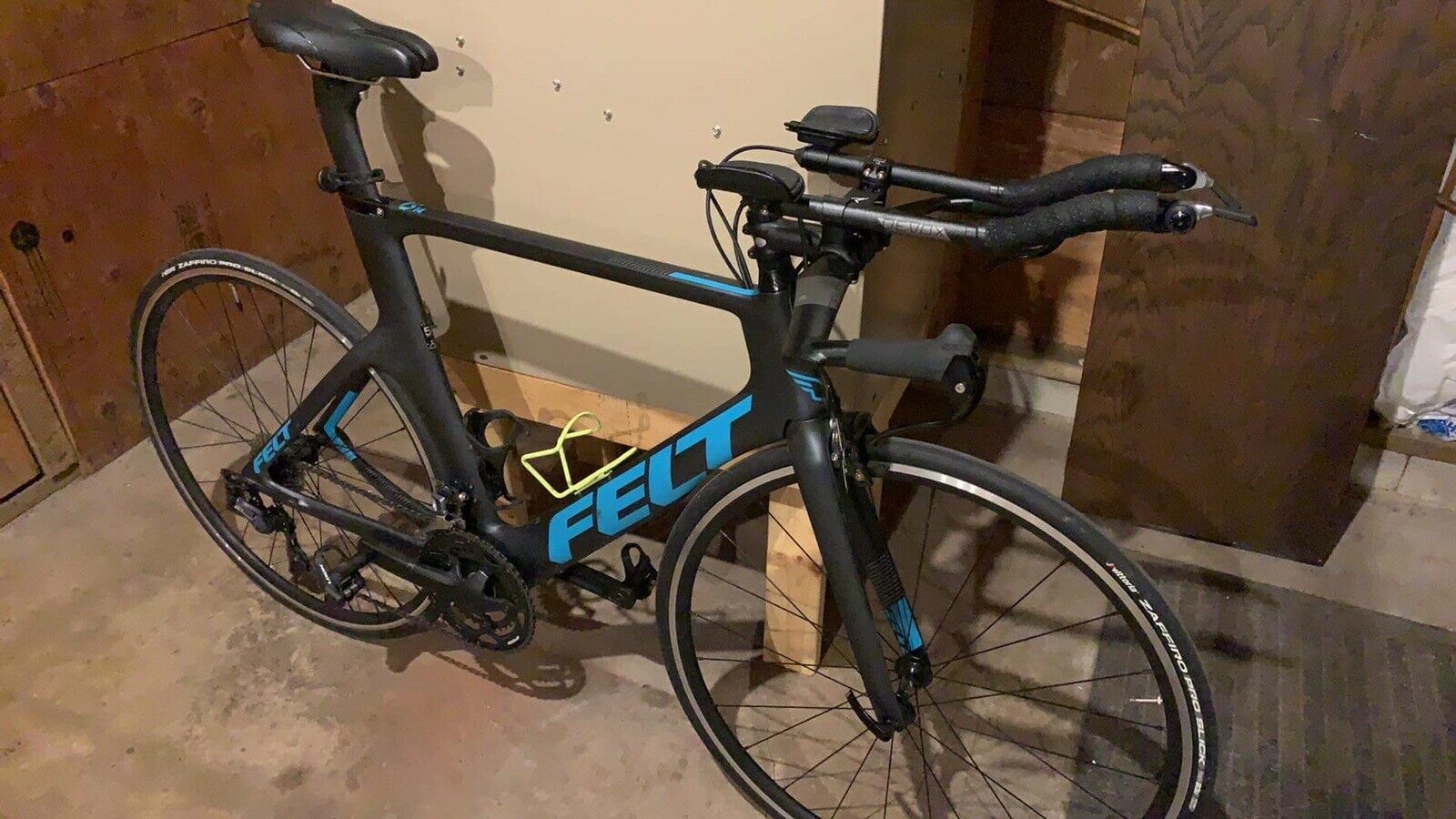 felt triathlon bike - Fresh Stock Dated December 2025
