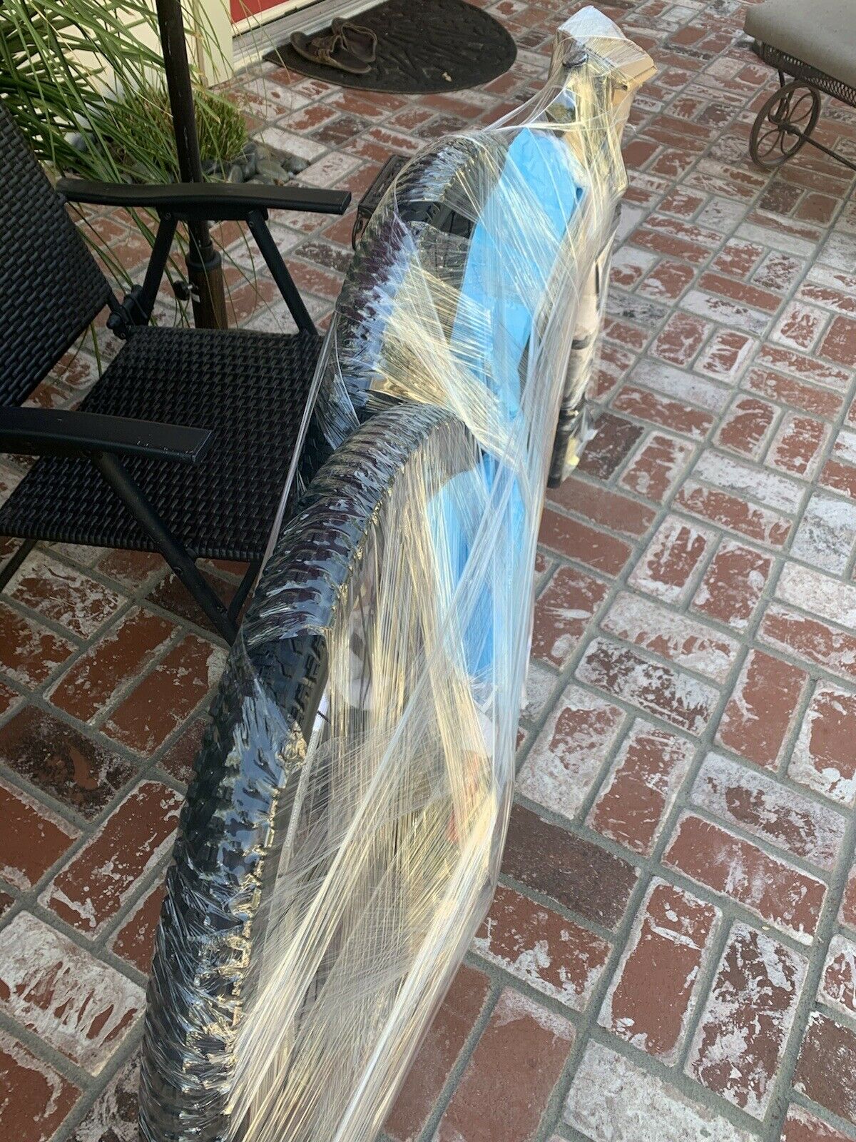 2022 TREK MARLIN 8 SIZE M /L Red MOUNTAIN BIKE Never Ridden Orig Box TUBLESS - Fresh Stock Dated December 2025