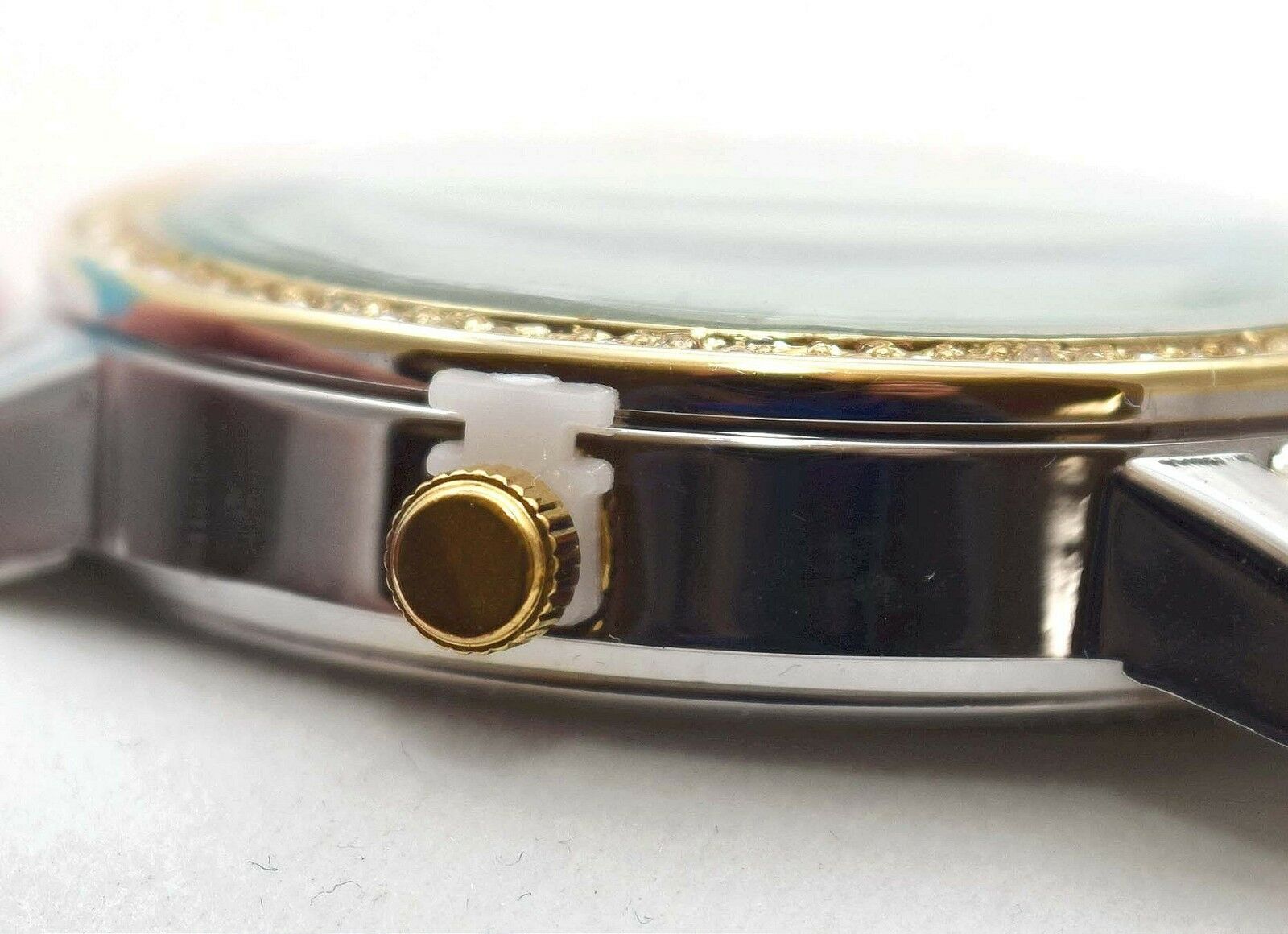 100 x NEW Crown Time Stopper WHITE Plastic Watch Battery Saver Clip stem lock - Fresh Stock Dated December 2025