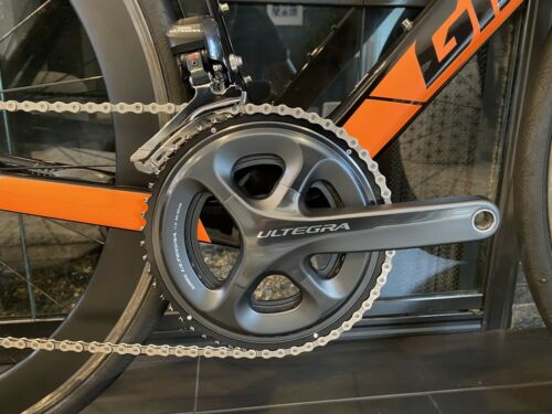 SUPER CLEAN Giant Propel Advanced PRO 0 Shimano Ultegra Di2 W/ Carbon SLR Wheels - Fresh Stock Dated December 2025