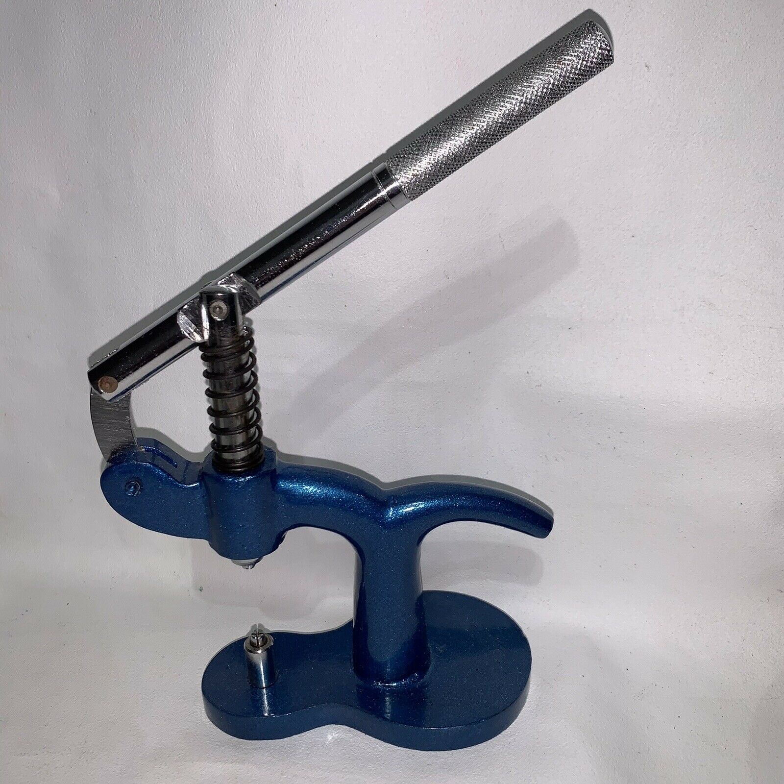 Watch Case Press With 7 Hollow & 7 Flat Nylon Dies Repair Battery Replacement - Fresh Stock Dated December 2025