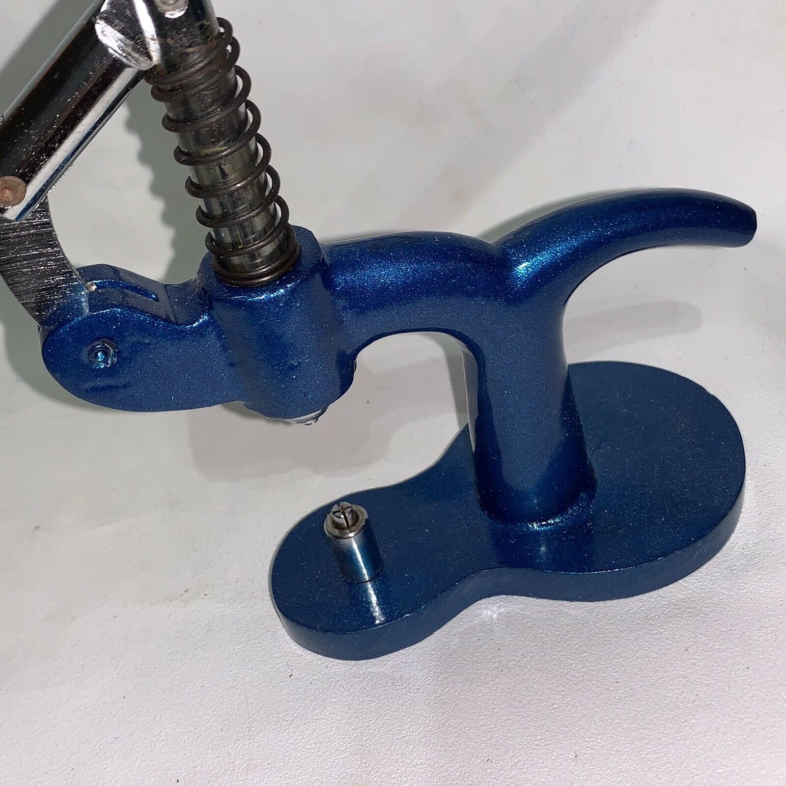 Watch Case Press With 7 Hollow & 7 Flat Nylon Dies Repair Battery Replacement - Fresh Stock Dated December 2025