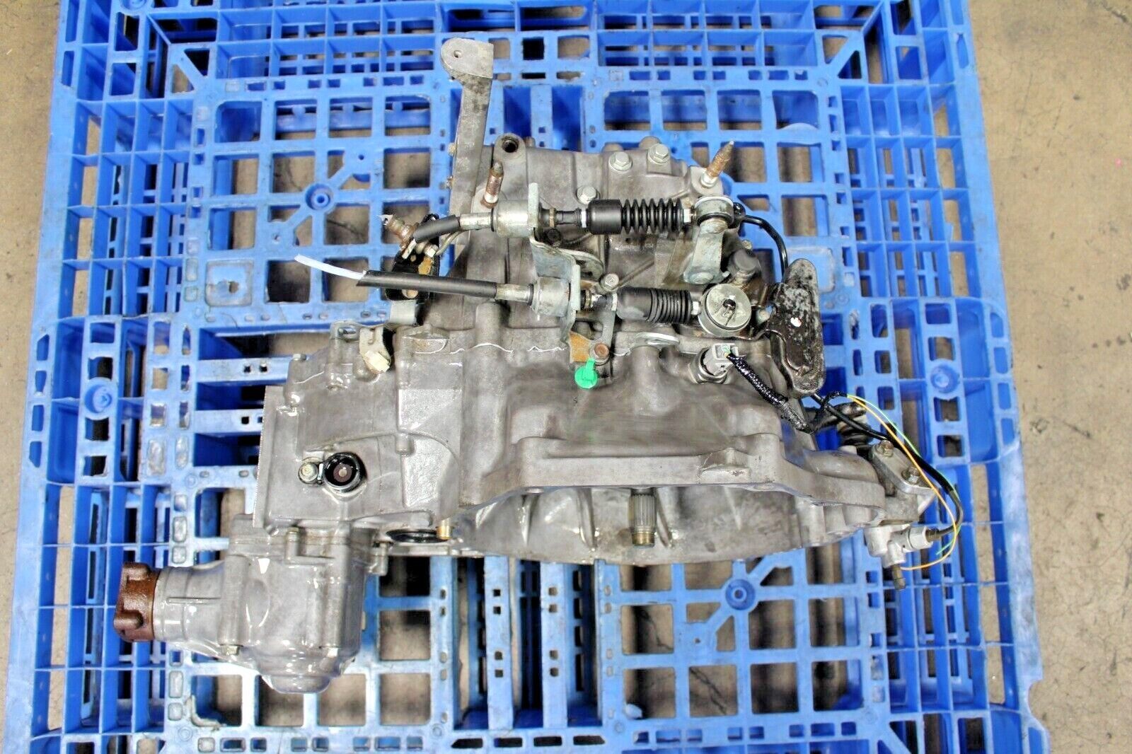 JDM K24A HONDA CRV 2002-2006 AWD 5SPEED 2.4L MANUAL TRANSMISSION #6 - Fresh Stock Dated December 2025