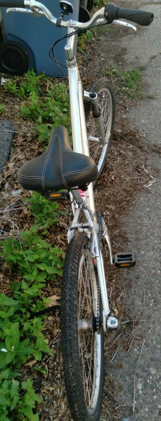 Specialized Globe Bike / Bicycle - - Hybrid - Fresh Stock Dated January 2026