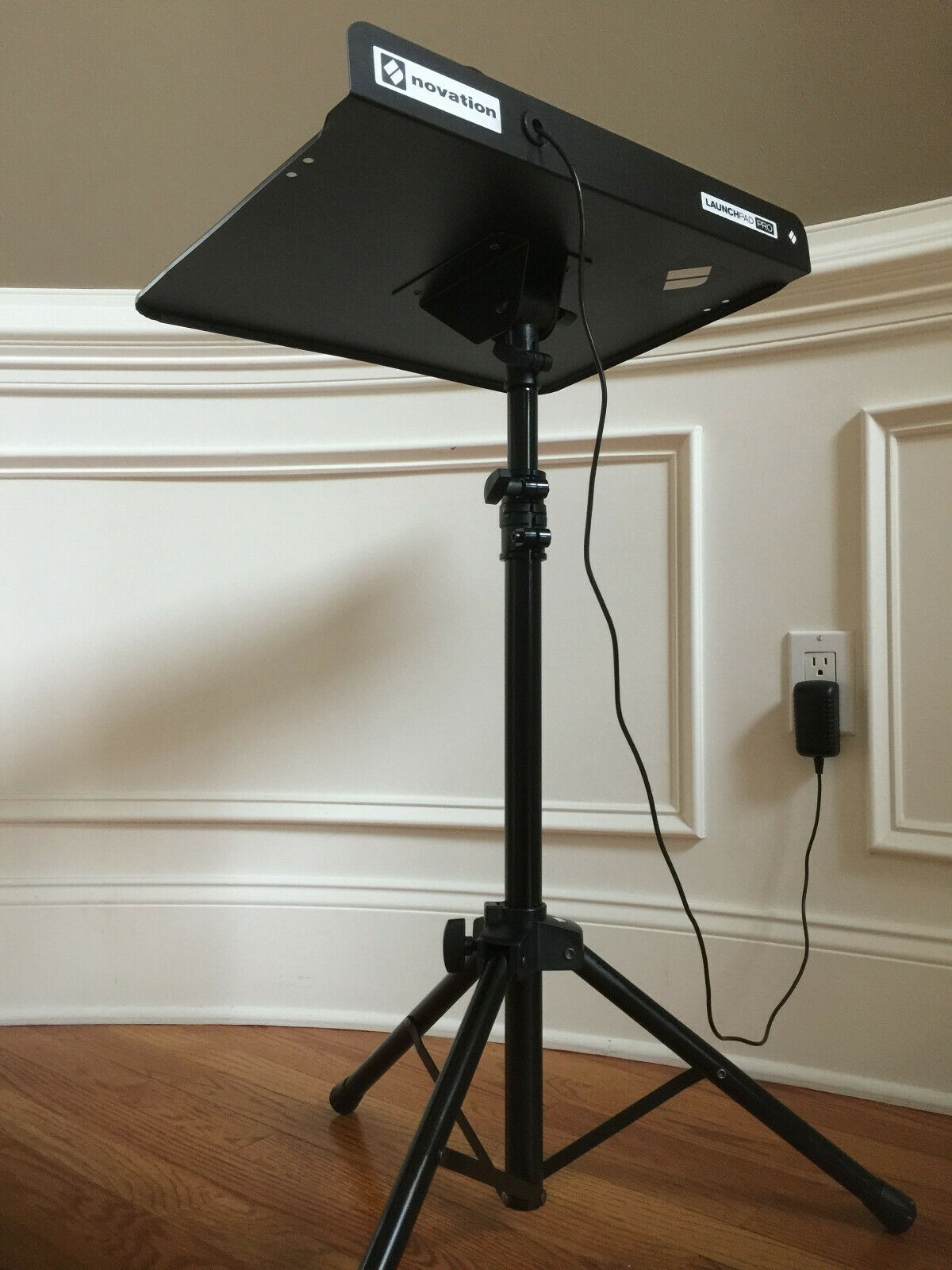 Launchpad Pro MIDI grid controller on stand, software and extra cables - Fresh Stock Dated December 2025