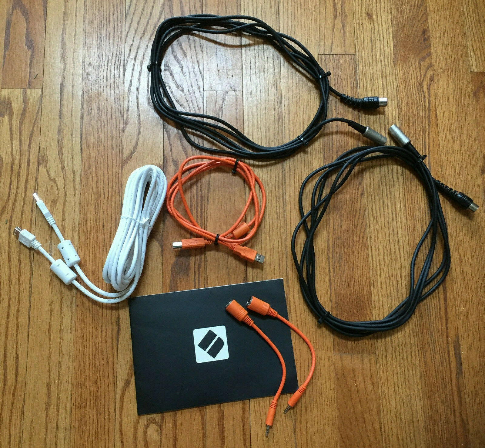 Launchpad Pro MIDI grid controller on stand, software and extra cables - Fresh Stock Dated December 2025