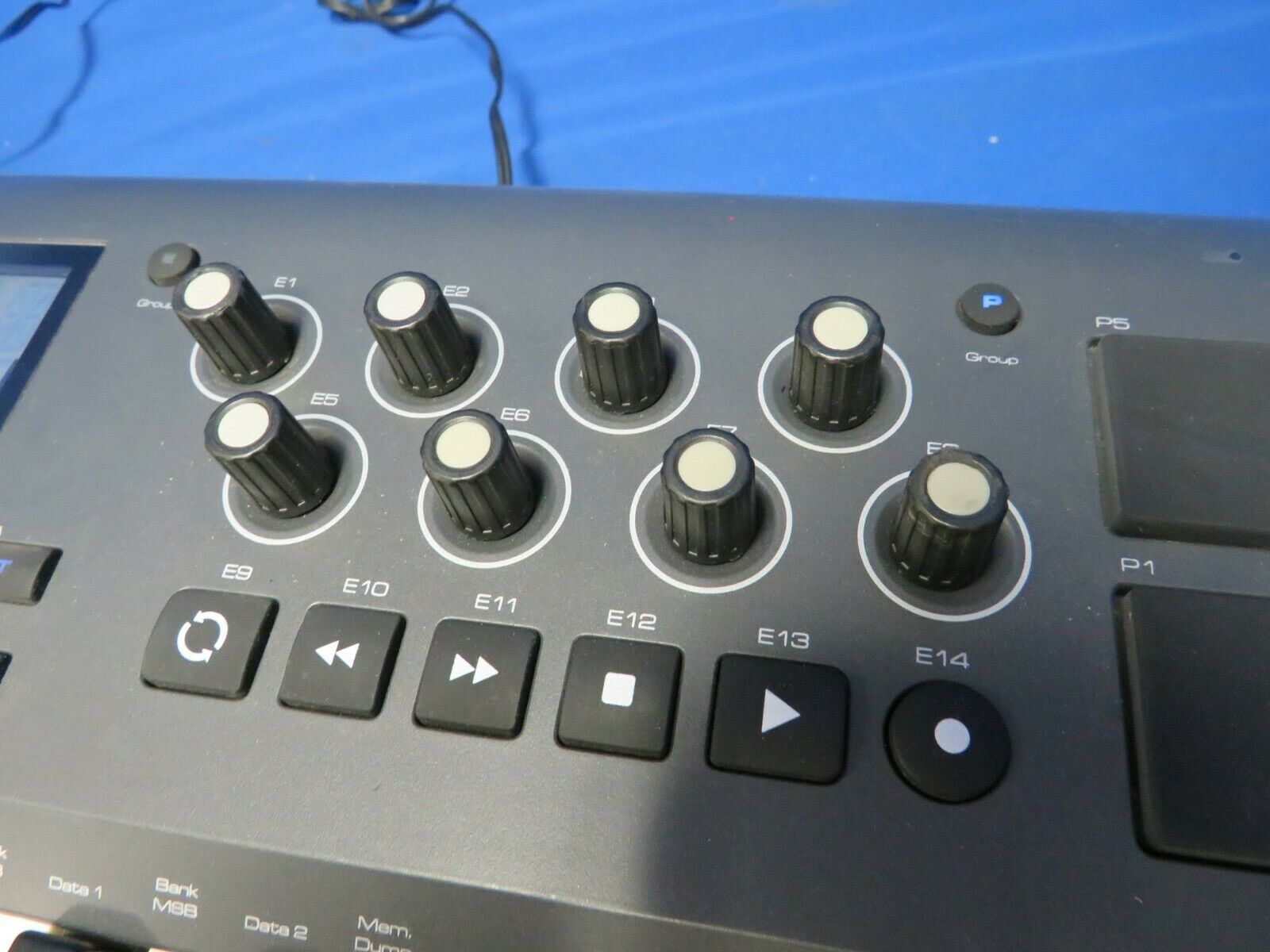 M-Audio Axiom 25 Advanced USB MIDI Controller w/9V power supply - Fresh Stock Dated December 2025