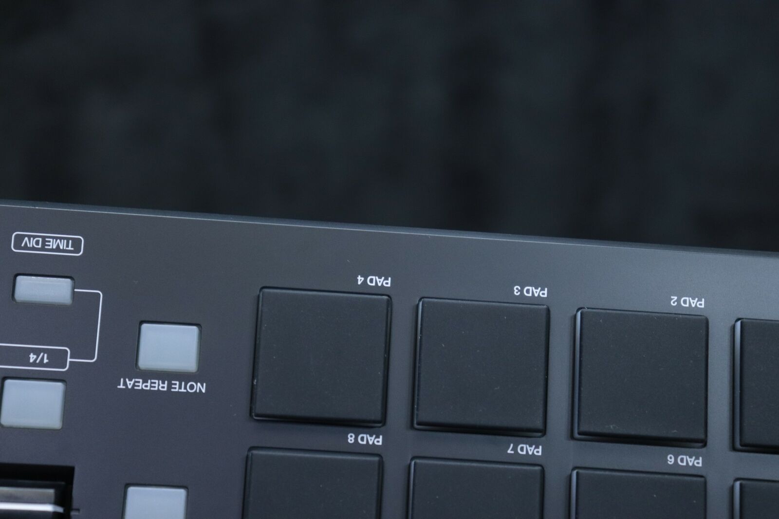 Akai Professional MPD226 Mini Pad Controller 16 MPC Playable MIDI Pad Controller - Fresh Stock Dated December 2025