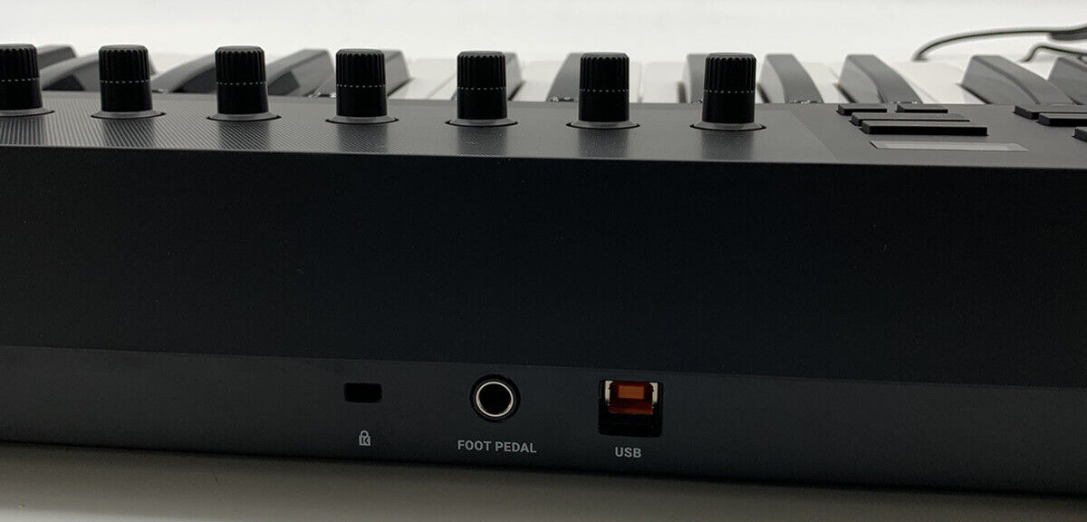 Native Instruments KOMPLETE KONTROL A61 - 61-Key Controller for KOMPLETE - Fresh Stock Dated December 2025