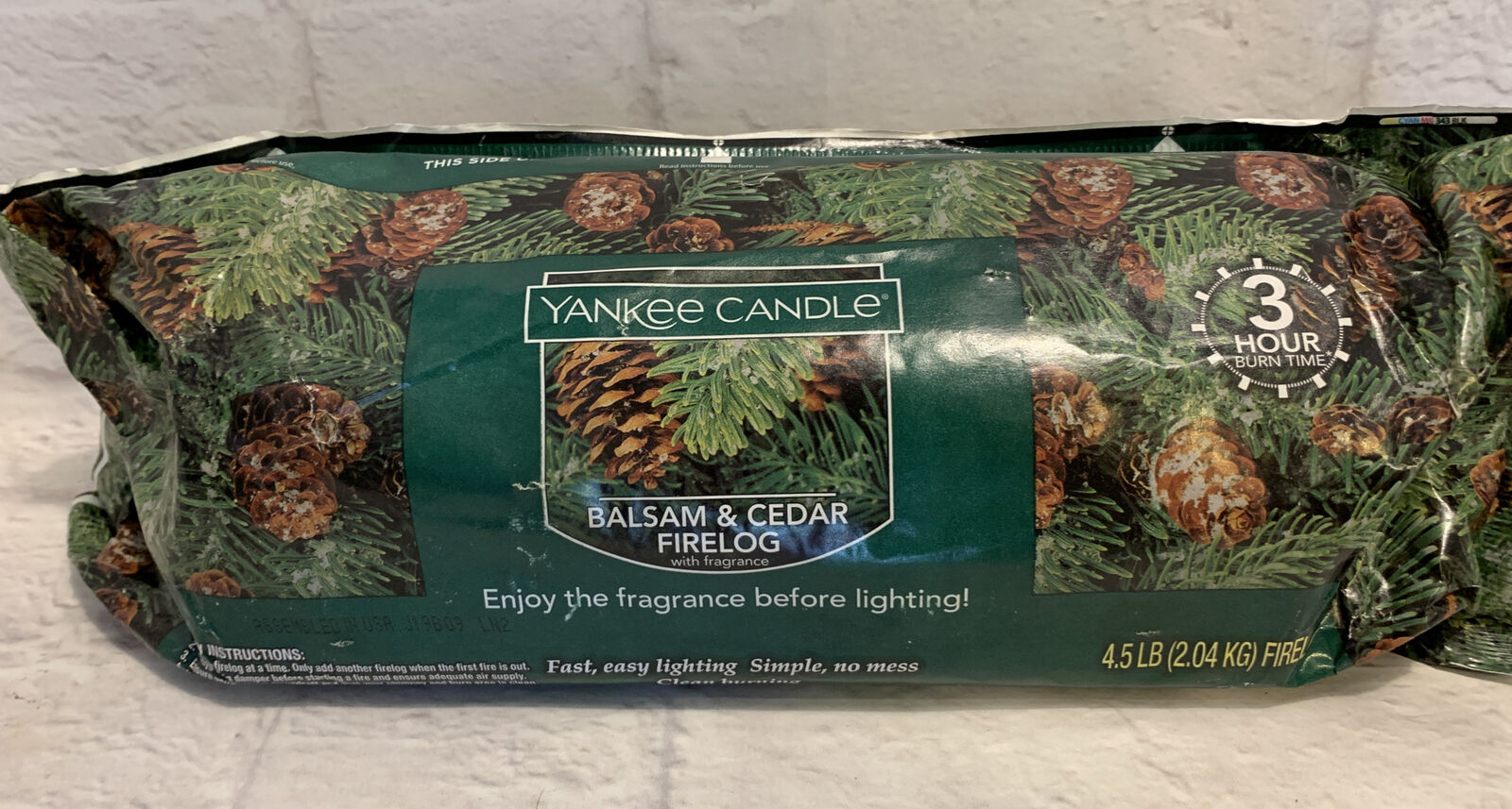 Yankee Candle Balsam Cedar Fragrance Scented Firelog 4.5lb 3hrs Burn Solid Fuel - Fresh Stock Dated January 2026