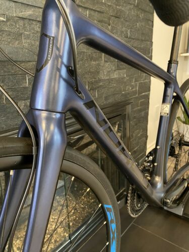 SUPER CLEAN 2019 Norco Valence DISC Road Bike 55.5cm Carbon Shimano 105 11 Speed - Fresh Stock Dated December 2025