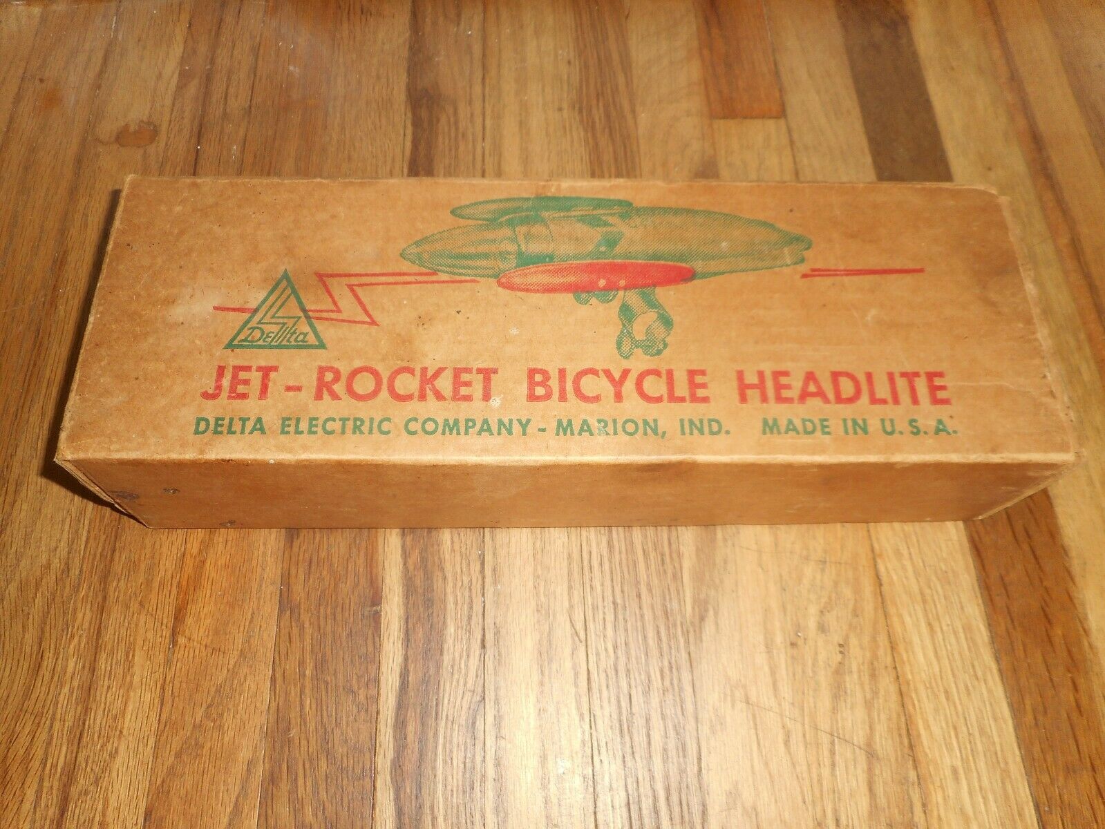 RARE NOS Vintage DELTA JET ROCKET BIKE BICYCLE SPACE AGE LAMP LIGHT LITE - Fresh Stock Dated December 2025